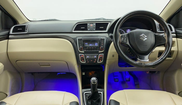 2015 Maruti Ciaz ZXI, Petrol, Manual, 46,919 km, Dashboard