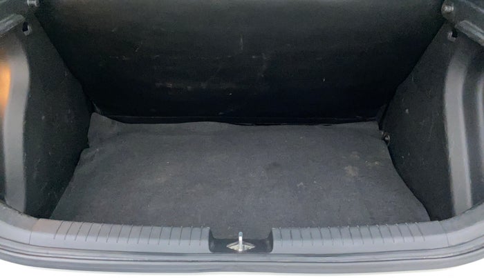 2015 Hyundai i20 Active 1.2 S, Petrol, Manual, 85,550 km, Boot Inside