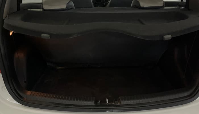 2014 Hyundai Grand i10 ASTA (O) 1.2 KAPPA VTVT, Petrol, Manual, 71,993 km, Boot Inside