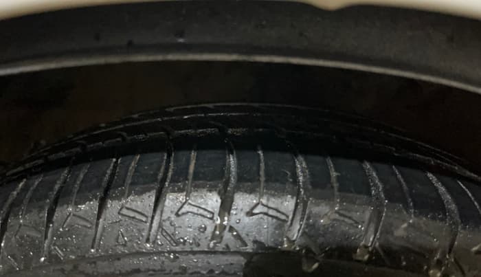 2014 Hyundai Grand i10 ASTA (O) 1.2 KAPPA VTVT, Petrol, Manual, 71,993 km, Right Front Tyre Tread