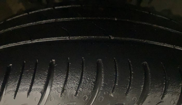 2023 Renault TRIBER RXZ, Petrol, Manual, 39,158 km, Right Front Tyre Tread