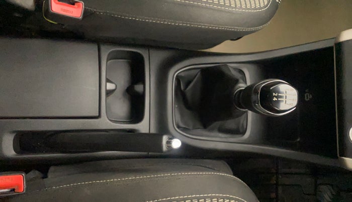 2023 Renault TRIBER RXZ, Petrol, Manual, 39,158 km, Gear Lever