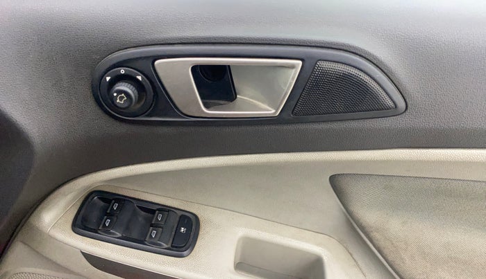 2015 Ford Ecosport TITANIUM 1.5L PETROL AT, Petrol, Automatic, 1,48,543 km, Driver Side Door Panels Control