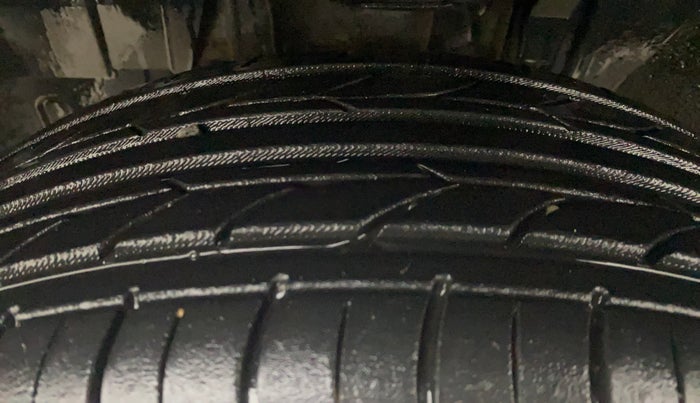 2023 Renault Kiger RXZ TURBO CVT, Petrol, Automatic, 51,433 km, Left Front Tyre Tread