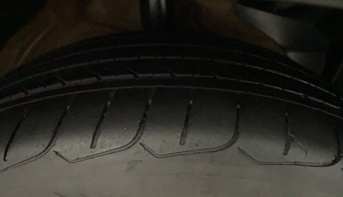 2019 MG HECTOR SHARP 2.0 DIESEL, Diesel, Manual, 82,263 km, Right Front Tyre Tread
