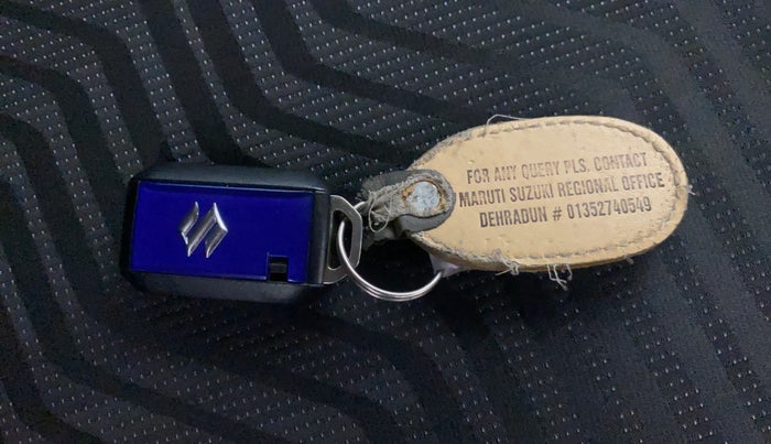 2022 Maruti Swift ZXI PLUS AMT DUAL TONE, Petrol, Automatic, 61,509 km, Key Close Up