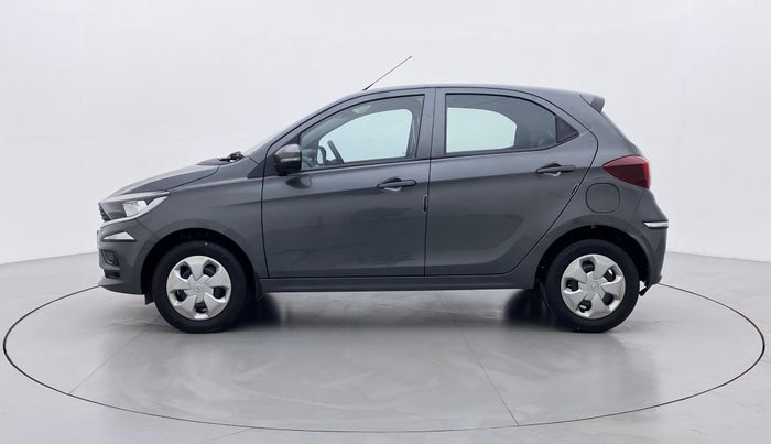 2022 Tata Tiago 1.2 XT (O), Petrol, Manual, 18,564 km, Left Side