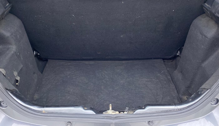 2022 Tata Tiago 1.2 XT (O), Petrol, Manual, 18,564 km, Boot Inside