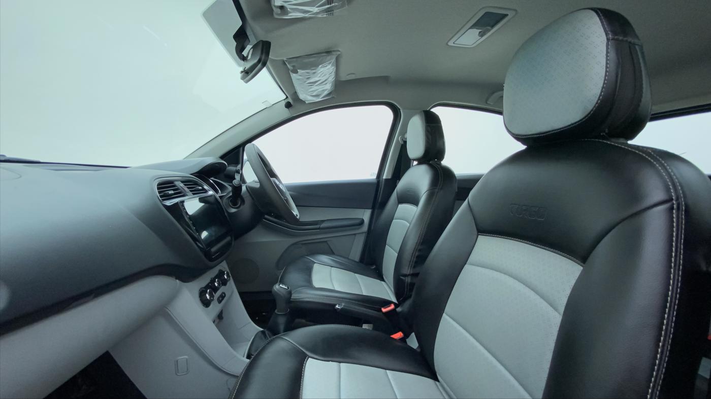 2022 Tata Tiago 1.2 XT (O), Petrol, Manual, 18,564 km, Right Side Front Door Cabin