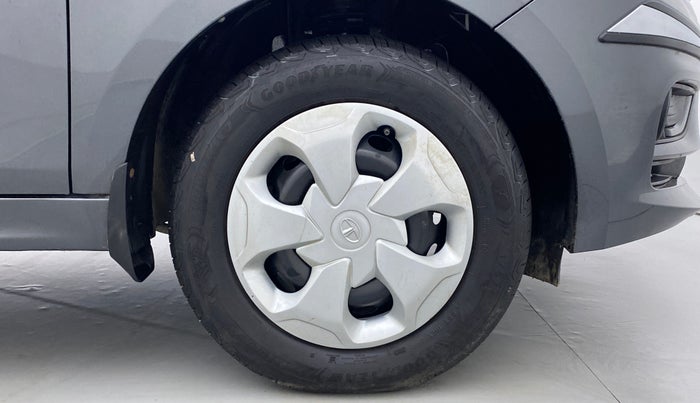 2022 Tata Tiago 1.2 XT (O), Petrol, Manual, 18,564 km, Right Front Wheel
