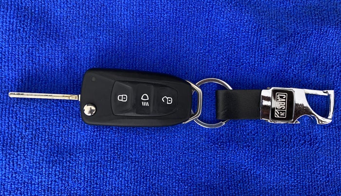 2022 Tata Tiago 1.2 XT (O), Petrol, Manual, 18,564 km, Key Close Up