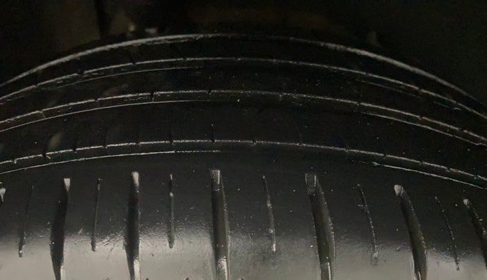 2021 Maruti Baleno ZETA PETROL 1.2, Petrol, Manual, 37,399 km, Right Rear Tyre Tread