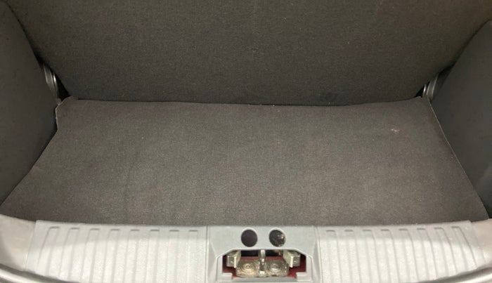 2017 Ford New Figo 1.2 TITANIUM, Petrol, Manual, 19,726 km, Boot Inside View