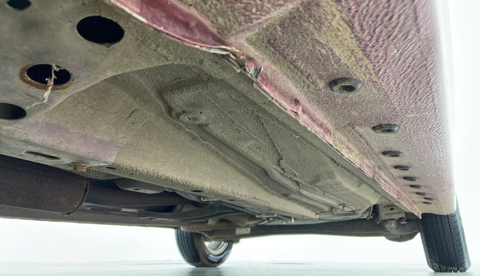 2017 Ford New Figo 1.2 TITANIUM, Petrol, Manual, 19,726 km, Right Side Underbody