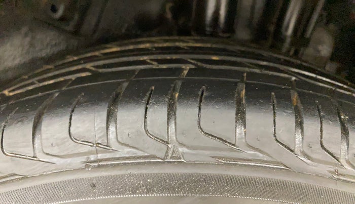 2020 Tata NEXON XZA PLUS DIESEL, Diesel, Automatic, 1,29,002 km, Left Rear Tyre Tread