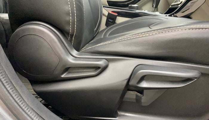 2020 Tata NEXON XZA PLUS DIESEL, Diesel, Automatic, 1,29,002 km, Driver Side Adjustment Panel