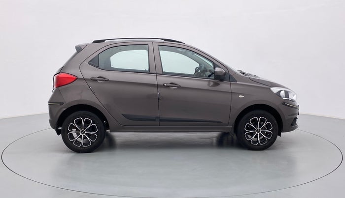 2018 Tata Tiago XT 1.2 REVOTRON, Petrol, Manual, 18,624 km, Right Side View