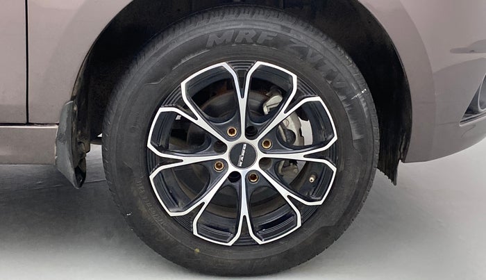 2018 Tata Tiago XT 1.2 REVOTRON, Petrol, Manual, 18,624 km, Right Front Wheel