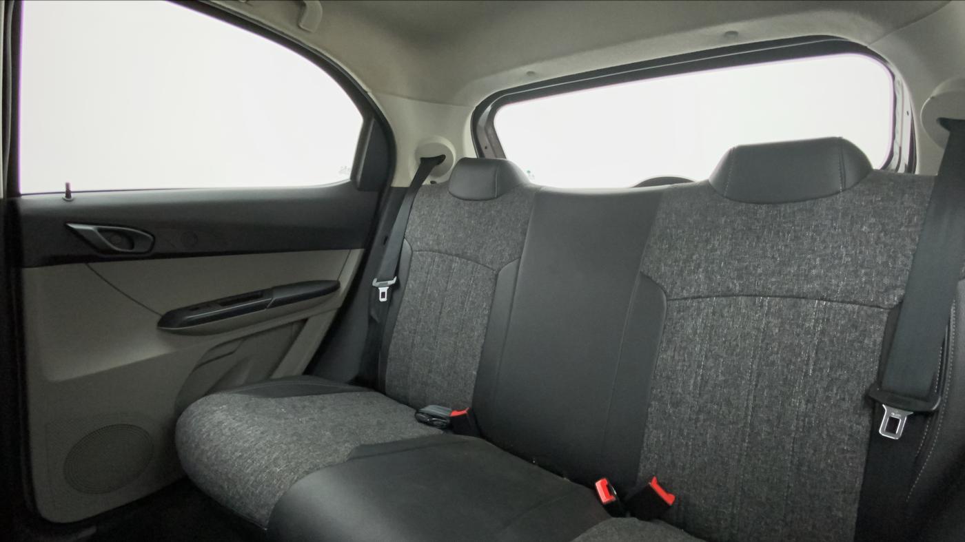 2018 Tata Tiago XT 1.2 REVOTRON, Petrol, Manual, 18,624 km, Right Side Rear Door Cabin