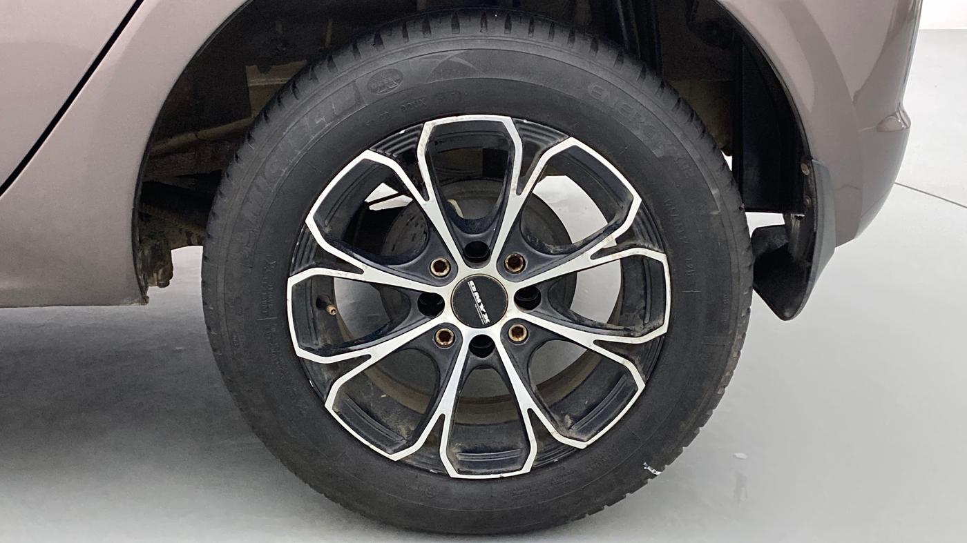 2018 Tata Tiago XT 1.2 REVOTRON, Petrol, Manual, 18,624 km, Left Rear Wheel