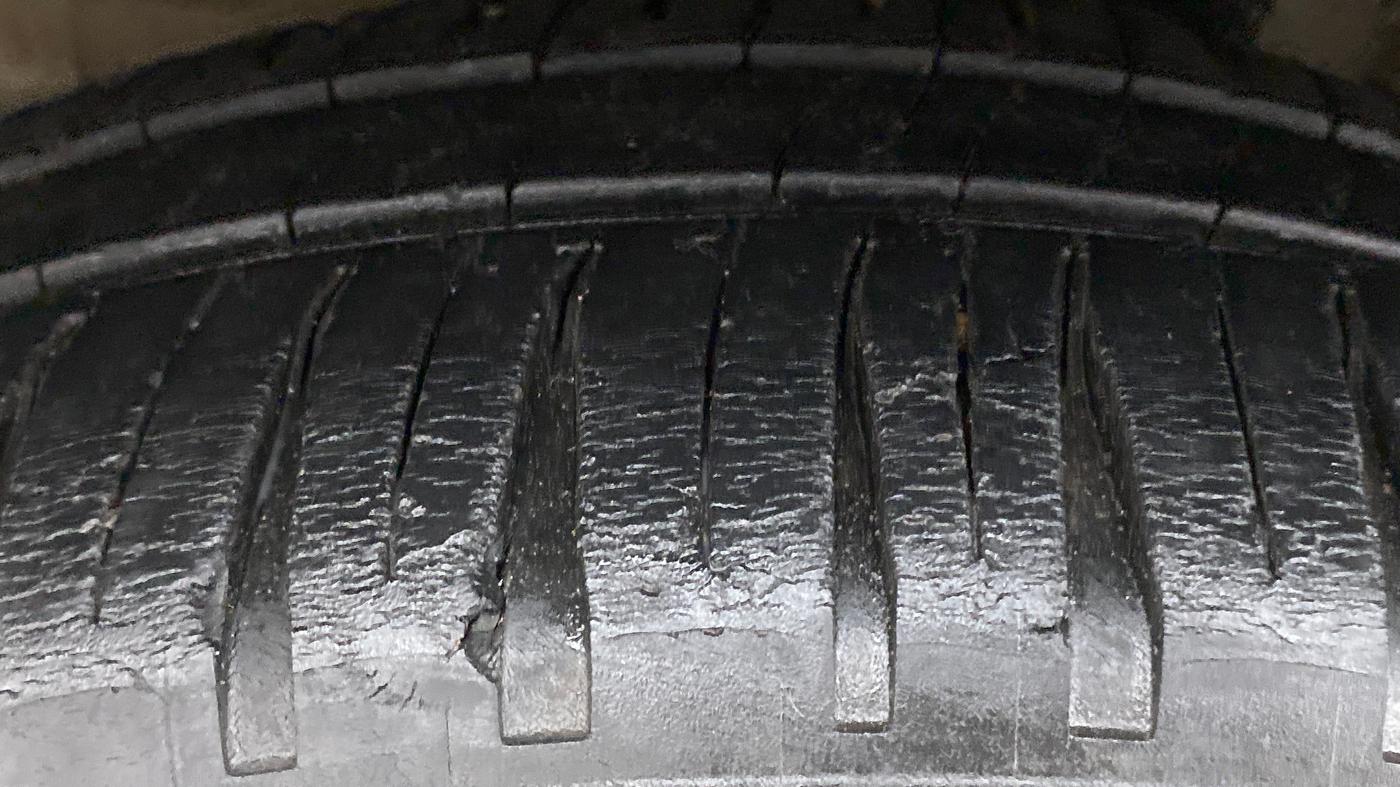 2018 Tata Tiago XT 1.2 REVOTRON, Petrol, Manual, 18,624 km, Left Rear Tyre Tread