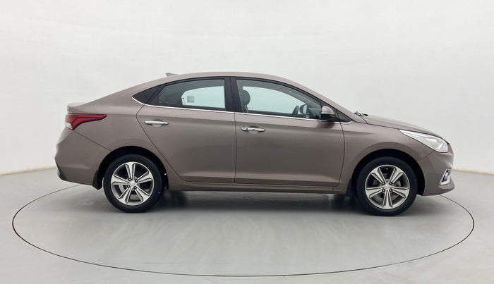 2018 Hyundai Verna 1.6 VTVT SX O, Petrol, Manual, 13,409 km, Right Side View