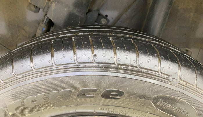 2021 Hyundai VENUE S 1.2, Petrol, Manual, 24,981 km, Left Rear Tyre Tread