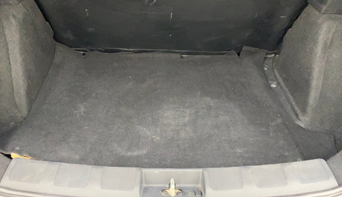 2019 Tata NEXON XMA DIESEL, Diesel, Automatic, 64,711 km, Boot Inside