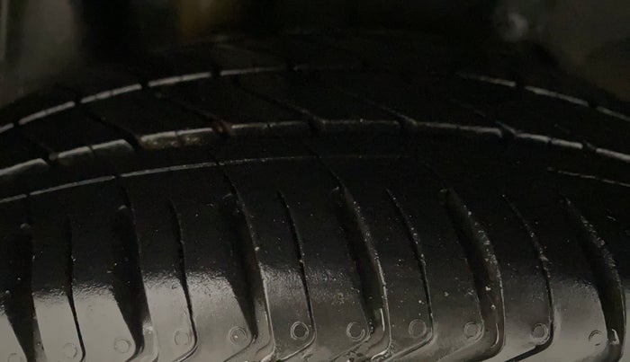 2018 Ford FREESTYLE TITANIUM 1.2 PETROL, Petrol, Manual, 74,993 km, Right Rear Tyre Tread