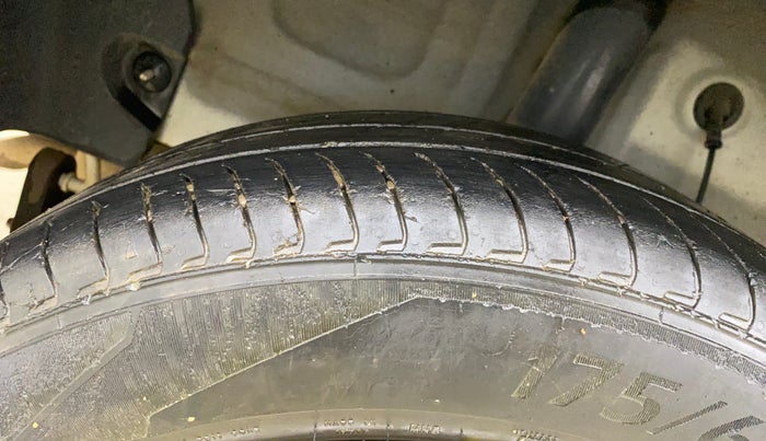 2024 Hyundai EXTER SX 1.2 MT Hy-CNG Duo , CNG, Manual, 24,821 km, Right Rear Tyre Tread