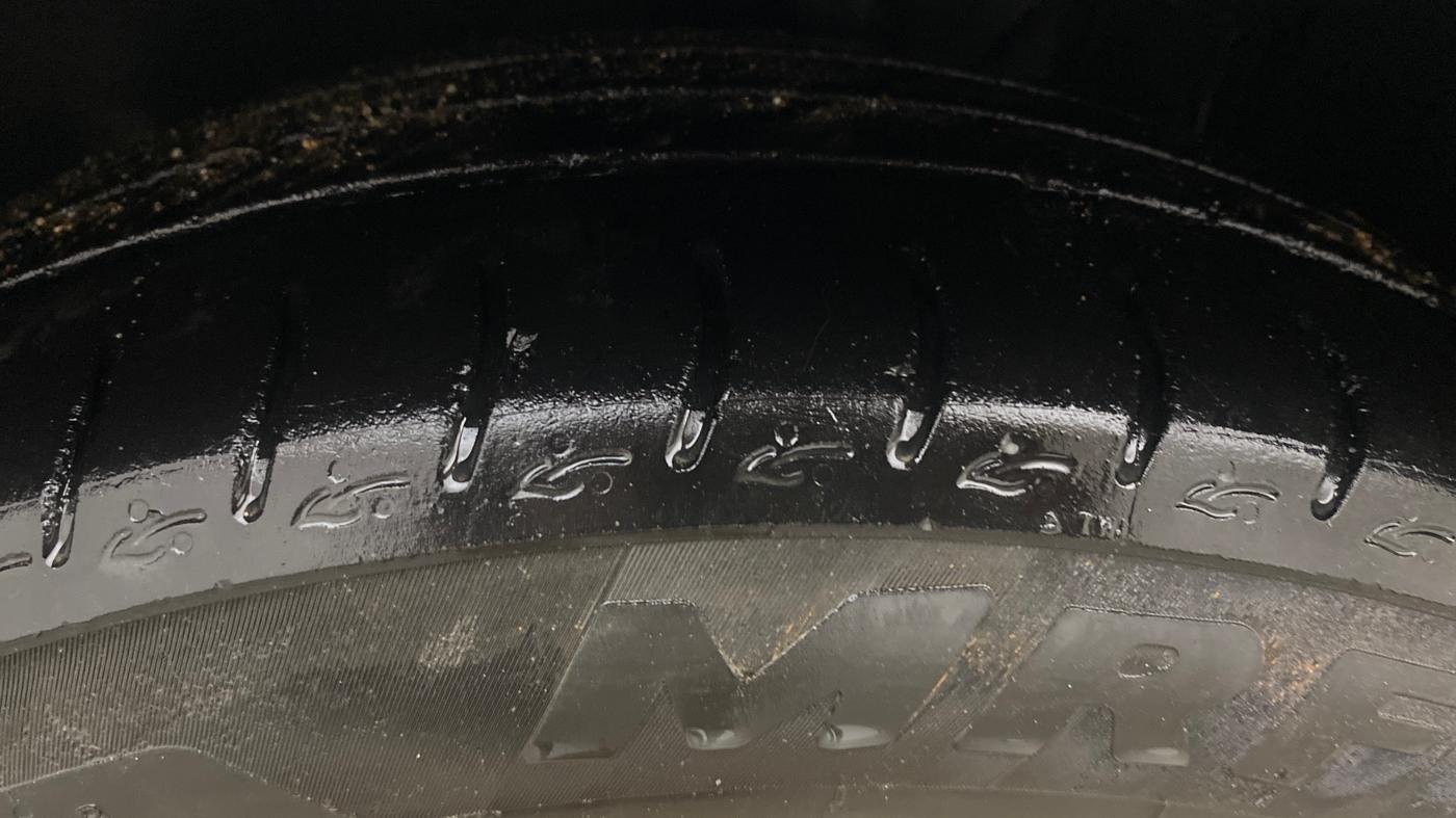 2024 Tata ALTROZ  XZ PLUS (S) , Diesel, Manual, 29,349 km, Left Front Tyre Tread