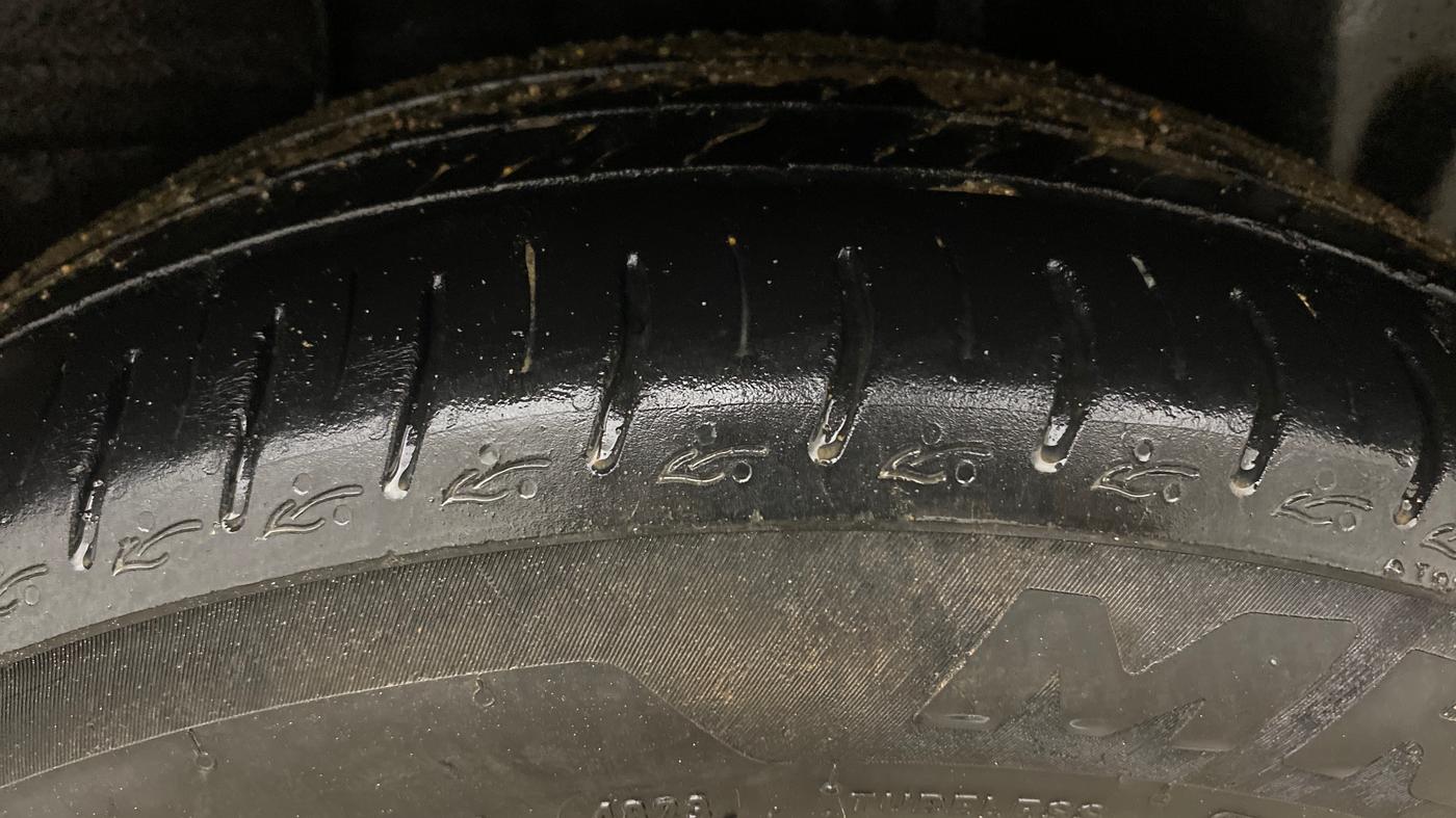 2024 Tata ALTROZ  XZ PLUS (S) , Diesel, Manual, 29,349 km, Left Rear Tyre Tread