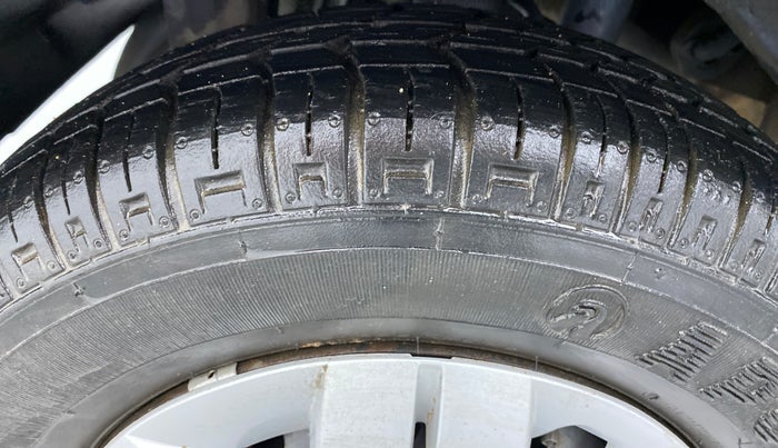 2013 Maruti Alto 800 LXI, Petrol, Manual, 9,682 km, Right Rear Tyre Tread