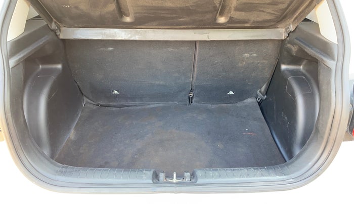 2021 Hyundai VENUE SX 1.0 (O) TURBO, Petrol, Manual, 61,353 km, Boot Inside