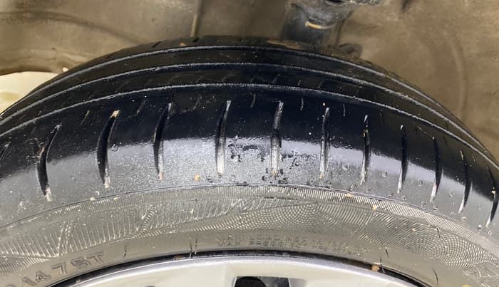 2017 Maruti Wagon R 1.0 VXI AMT, Petrol, Automatic, 89,624 km, Left Front Tyre Tread