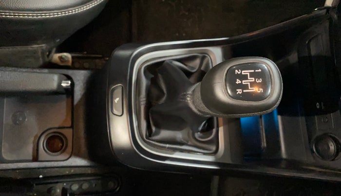 2023 Tata ALTROZ XM PLUS PETROL, Petrol, Manual, 21,889 km, Gear Lever