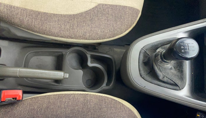 2014 Hyundai i10 MAGNA 1.1, CNG, Manual, 91,506 km, Gear Lever