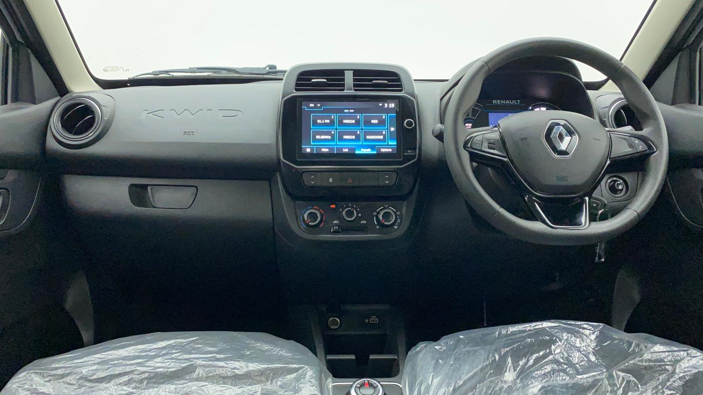 2023 Renault Kwid RXT 1.0 AMT, Petrol, Automatic, 2,369 km, Dashboard
