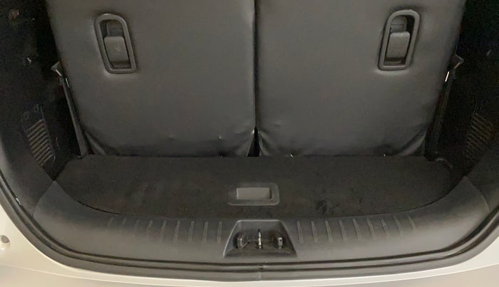 2023 Mahindra XUV700 AX 5 D MT 7 STR, Diesel, Manual, 52,057 km, Boot Inside