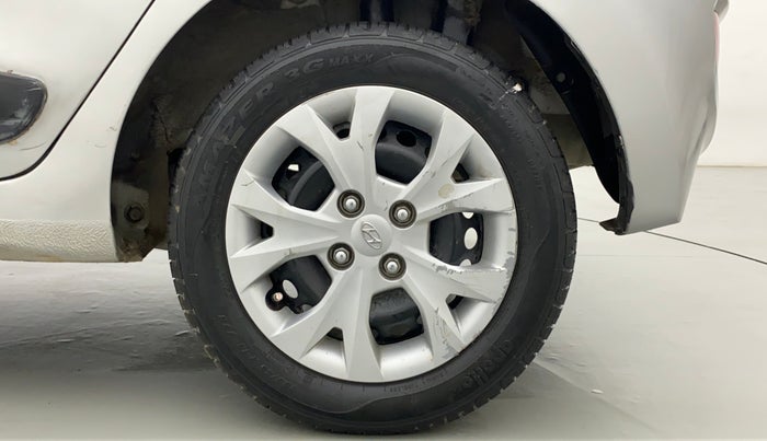2016 Hyundai Grand i10 MAGNA AT 1.2 KAPPA VTVT, Petrol, Automatic, 63,382 km, Left Rear Wheel