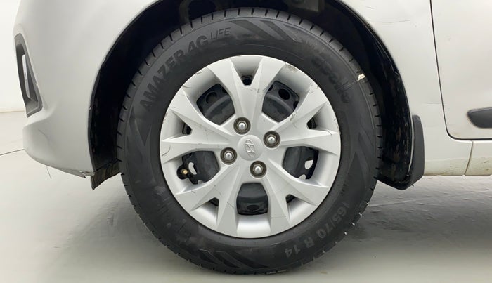 2016 Hyundai Grand i10 MAGNA AT 1.2 KAPPA VTVT, Petrol, Automatic, 63,382 km, Left Front Wheel