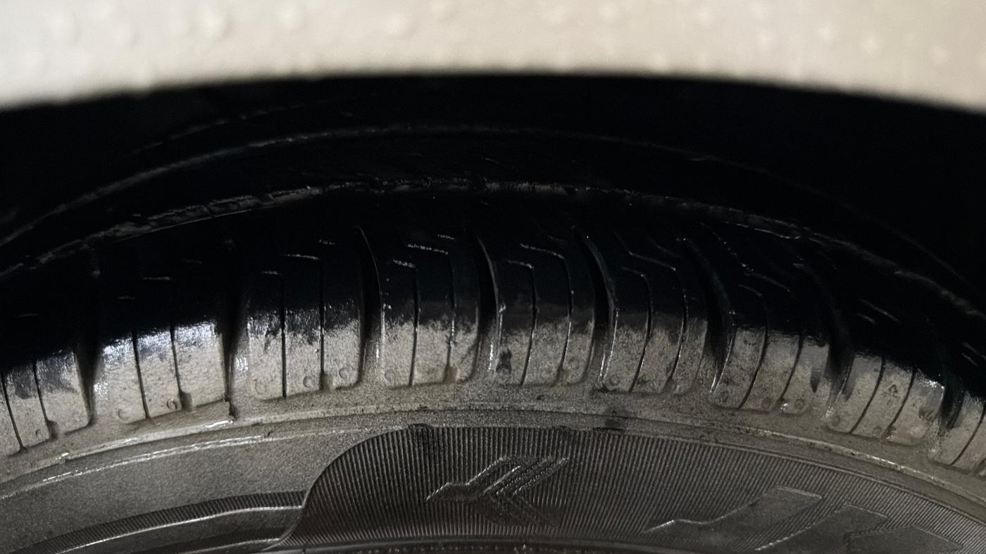 2020 Tata TIGOR XM PETROL, Petrol, Manual, 73,338 km, Right Front Tyre Tread