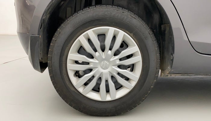 2017 Maruti Swift VXI O, Petrol, Manual, 43,709 km, Right Rear Wheel