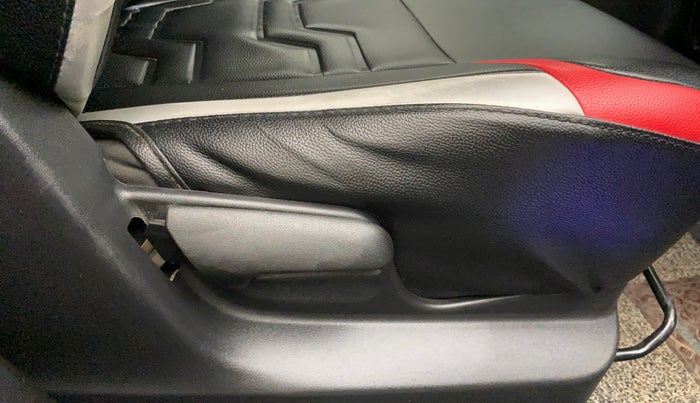 2017 Maruti Swift VXI O, Petrol, Manual, 43,709 km, Driver Side Adjustment Panel
