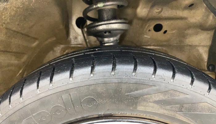 2013 Maruti Wagon R 1.0 VXI, Petrol, Manual, 56,090 km, Right Front Tyre Tread