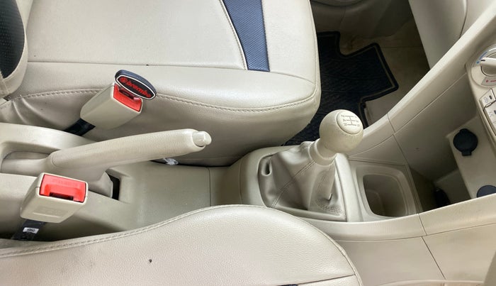 2021 Maruti Swift Dzire TOUR S-CNG, CNG, Manual, 32,791 km, Gear Lever