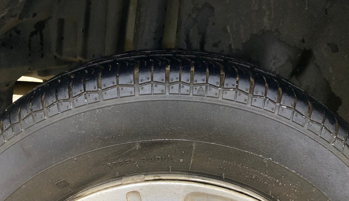 2021 Maruti Swift Dzire TOUR S-CNG, CNG, Manual, 32,791 km, Right Rear Tyre Tread