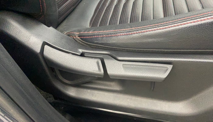 2021 KIA SONET GTX PLUS 1.0 DCT, Petrol, Automatic, 39,387 km, Driver Side Adjustment Panel