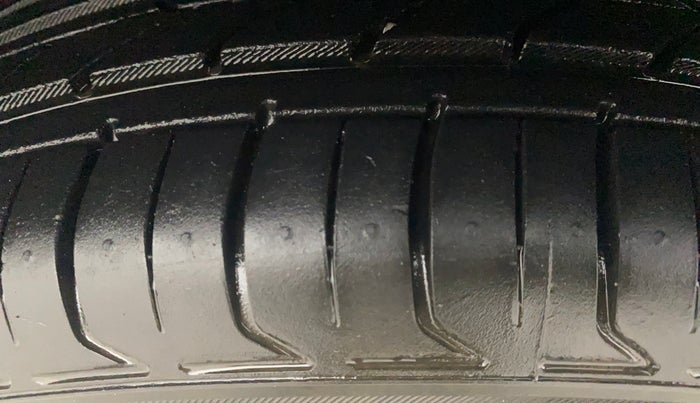 2021 KIA SONET GTX PLUS 1.0 DCT, Petrol, Automatic, 39,387 km, Right Rear Tyre Tread