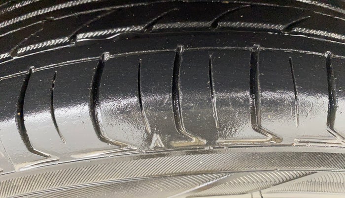 2017 Maruti Celerio ZXI AMT (O), Petrol, Automatic, 42,390 km, Right Front Tyre Tread